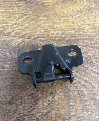 Loading door lock
