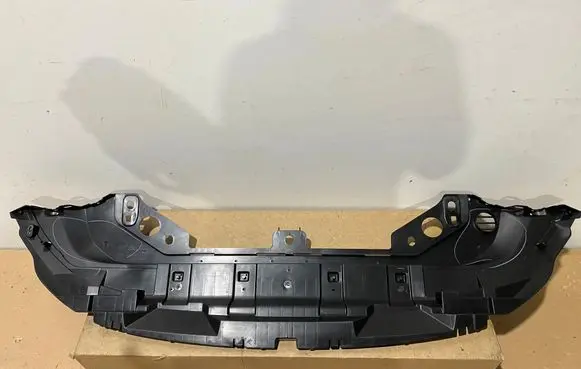 Volvo XC40 Front bumper skid plate/under tray 32227309