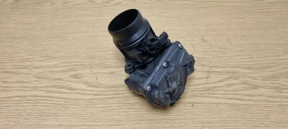 BMW X1 F48 F49 Throttle valve 8512452