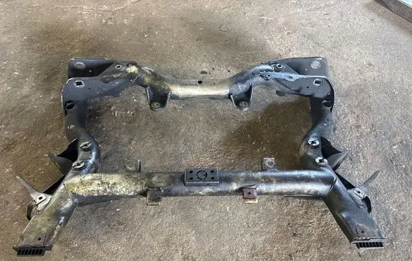 Mercedes-Benz E W212 Front subframe