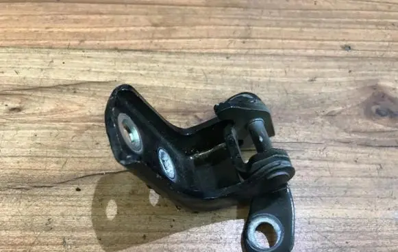 Honda Jazz Rear door lower hinge