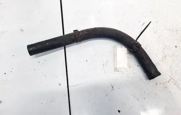 Engine coolant pipe/hose