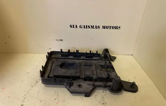 Volkswagen Jetta V Battery tray 1K0915333