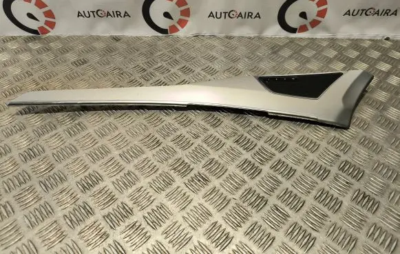Volvo XC90 Front door trim bar 31407841