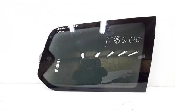 Ford Galaxy Rear side window e143r001604