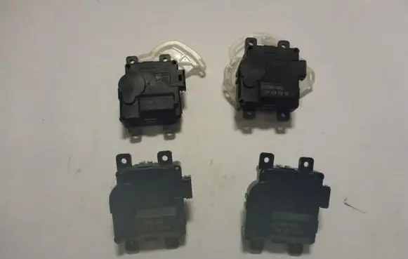 Suzuki SX4 S-Cross A/C air flow flap actuator/motor 