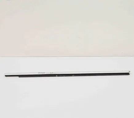 Maserati Quattroporte Door glass trim 670009851