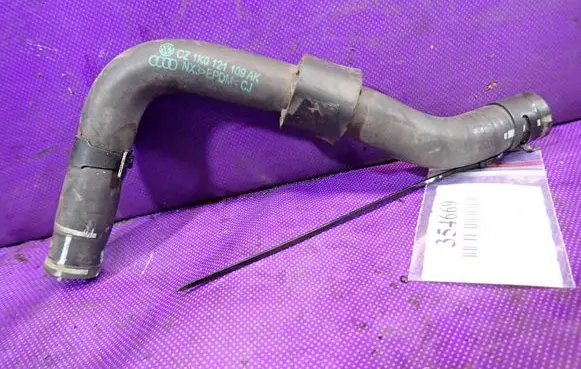 Volkswagen PASSAT CC Engine coolant pipe/hose 1K0121109AK