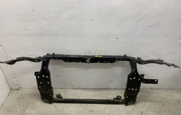 Nissan Qashqai Radiator support slam panel