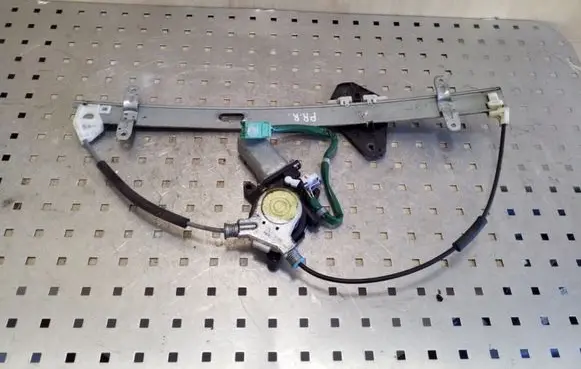Honda CR-V Front door window regulator with motor