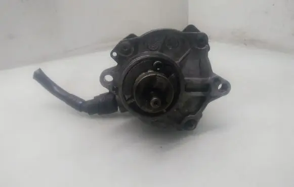 Mercedes-Benz S W220 Vacuum pump A6282300065