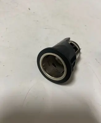 Nissan Navara D40 12 V Socket (front) 