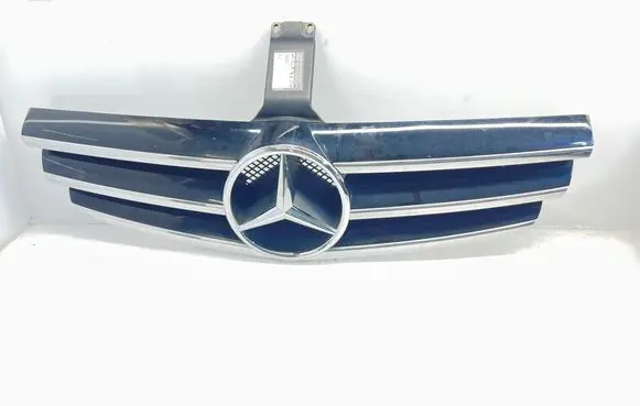 Mercedes-Benz CLK A209 C209 Front grill A2098800123