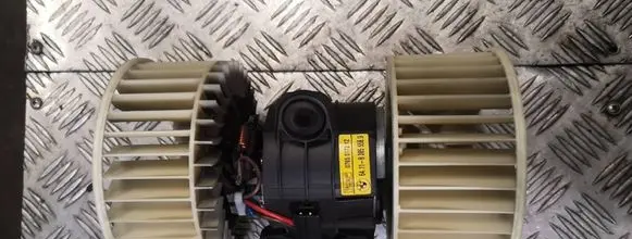 Land Rover Range Rover L322 Heater fan/blower 0765017212