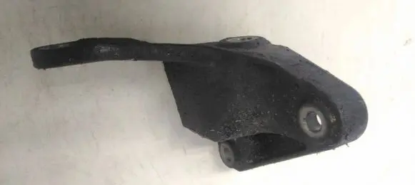 Jaguar X-Type Engine mounting bracket 1S716P093AB