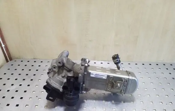 Peugeot 3008 I EGR valve cooler MM111BL V29004027 9678257280