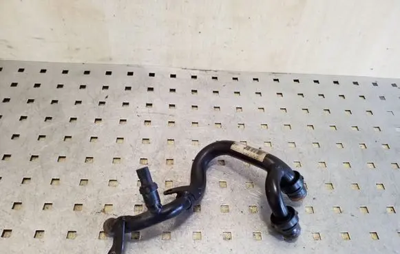Audi A6 S6 C6 4F Engine coolant pipe/hose 059121065