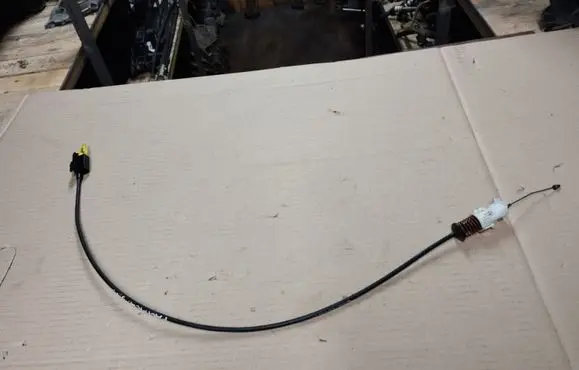 Chrysler Pacifica Gear shift cable linkage 4683980AA