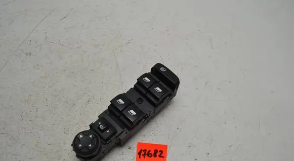 Opel Crossland X Electric window control switch 10025552 96788281ZD