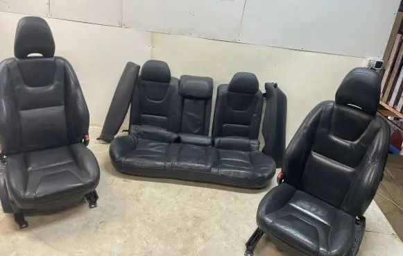 Seat set