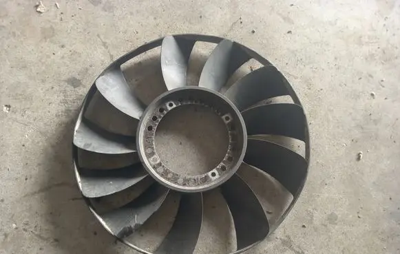 Skoda Superb B5 (3U) Fan impeller 058121301b