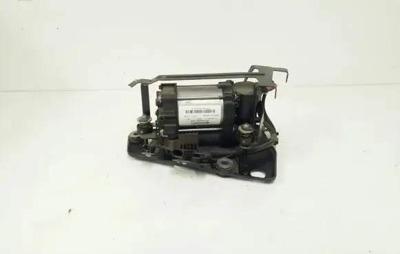 Volvo XC60 Air suspension compressor/pump 