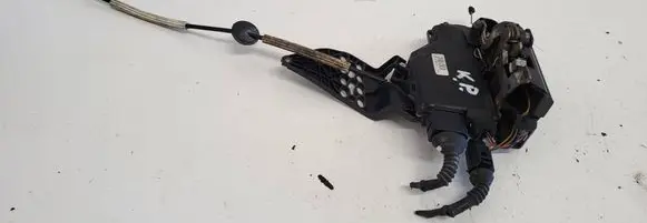 Volkswagen Touareg I Front door lock 3D1837015A A66309G7 991624101