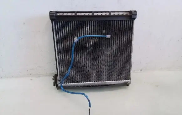 Air conditioning (A/C) radiator (interior)