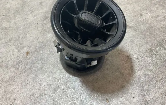 Mercedes-Benz Sprinter W907 W910 Dash center air vent grill A9108303401 24082023 T1619011A