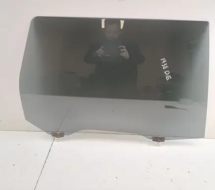 Mitsubishi Outlander Rear door window glass 43R00150