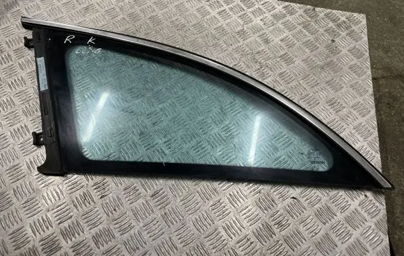Mercedes-Benz R W251 Rear side window A2516702550