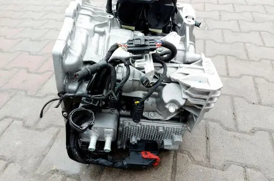 Volvo XC40 Manual 5 speed gearbox 1285513