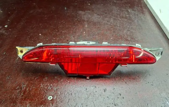 Peugeot 208 I Third/center stoplight 010830 H0SW6 9674308980