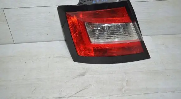 Skoda Fabia Mk3 (NJ) Rear/tail lights 6V6945095