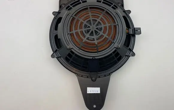 Audi A4 S4 B9 8W Subwoofer speaker 8W5035412A UA732919 90026000298