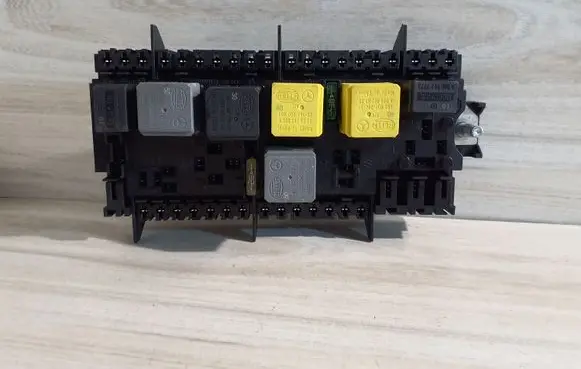 Mercedes-Benz CLA C117 X117 W117 Fuse module A2469067100