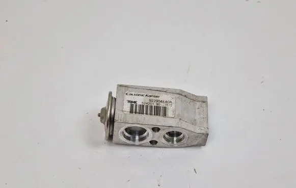 Nissan Qashqai Air conditioning (A/C) expansion valve 922004EA0A 52420190