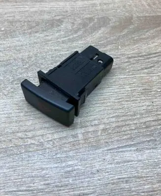 Toyota Avensis T250 Hazard light switch 157963