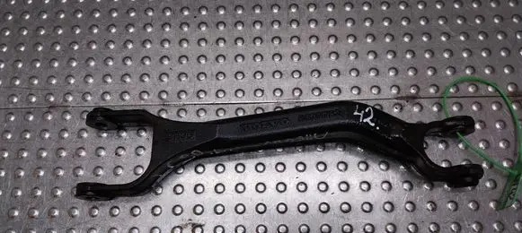 Volvo XC90 Rear upper control arm/wishbone 8630782