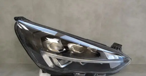 Ford Focus Headlight/headlamp JX7B-13E014-CE