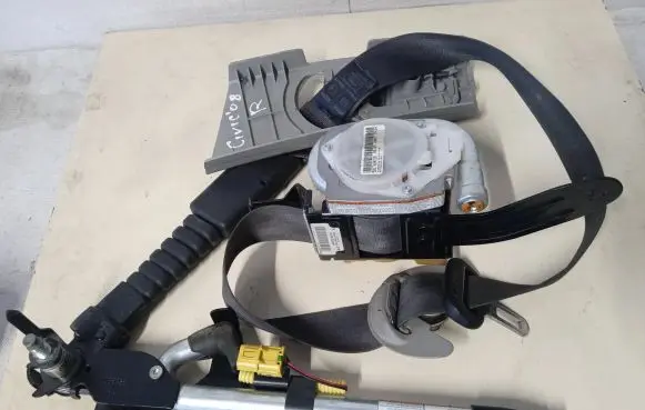 Honda Civic Front seatbelt