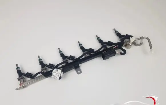 BMW M3 G80 Fuel injector supply line/pipe 8489639