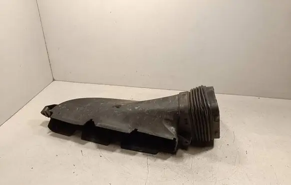 Audi A7 S7 4G Air intake duct part 4G8945096