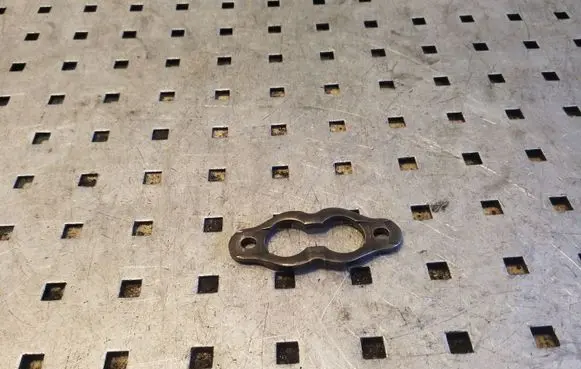 Audi A4 S4 B8 8K Fuel Injector clamp holder