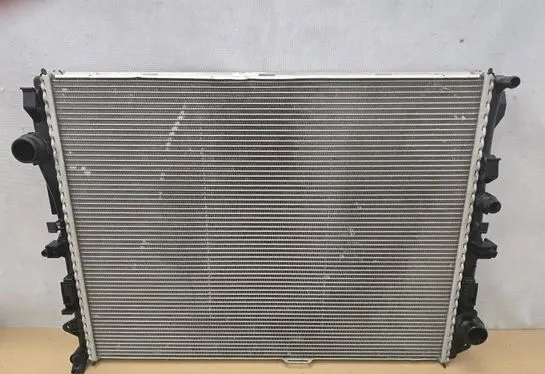Mercedes-Benz EQV 447 Coolant radiator
