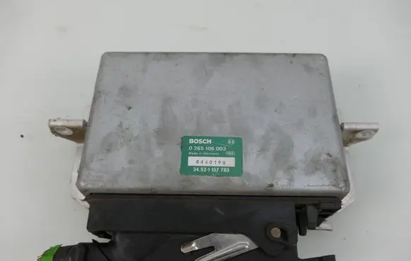 BMW 7 E32 ABS control unit/module 0265106003