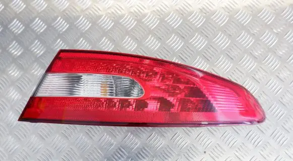 Jaguar XF X250 Rear/tail lights 8X2313404BD