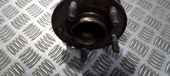 Ford Focus Rear wheel hub
