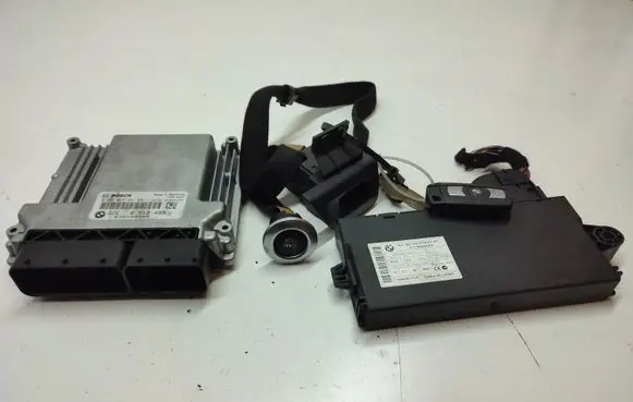 BMW 1 E81 E87 Engine ECU kit and lock set 8512499 9237047 6449499
