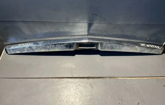 Opel Astra H Trunk door license plate light bar 